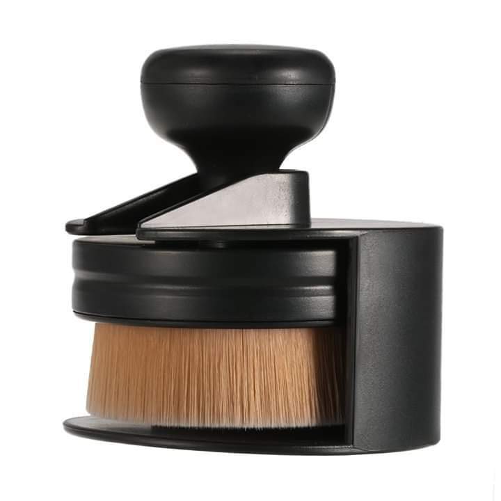 Ultra Soft and Smooth Foundation Brush
