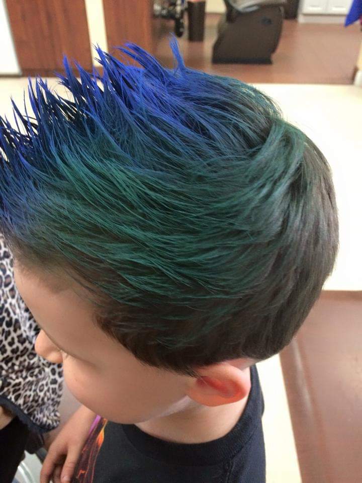 Temporary hair Color Spray